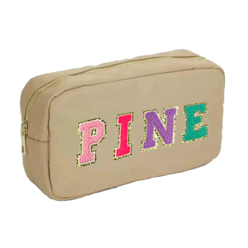 Waterproof nylon durable toiletry bag towel embroidery logo makeup box large capacity cosmetic bag
Waterproof nylon durable toiletry bag towel embroidery logo makeup box large capacity cosmetic bag