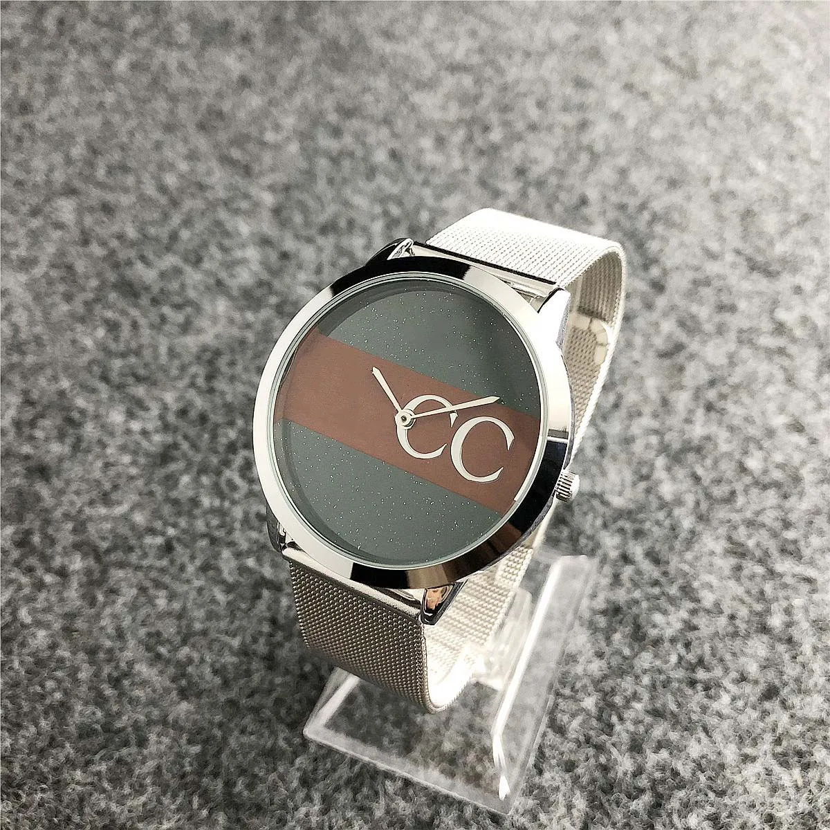 Manufacturers custom brand watches cross-border new fashion ins quartz watch men and women watches
Manufacturers custom brand watches cross-border new fashion ins quartz watch men and women watches