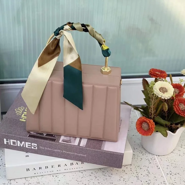 2021 Fashion high quality silk scarf handle small party bag soft pu leather shoulder ladies crossbody bag women handbag, Black,white,red,pink,blue,brwon,khaki
2021 Fashion high quality silk scarf handle small party bag soft pu leather shoulder ladies crossbody bag women handbag, Black,white,red,pink,blue,brwon,khaki