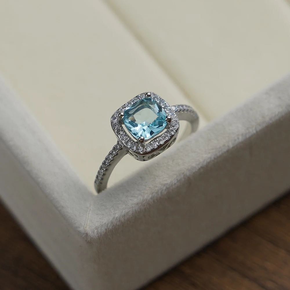 Hot Sale European and American Fashion 925 Sterling Silver Ring White Gold Zircon Sea Blue Ring Blue Crystal Ladies Jewelry Gift
Hot Sale European and American Fashion 925 Sterling Silver Ring White Gold Zircon Sea Blue Ring Blue Crystal Ladies Jewelry Gift