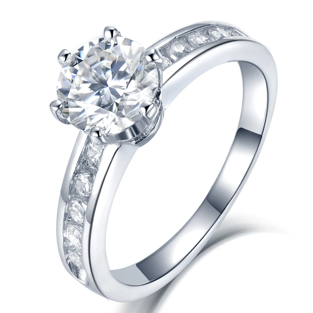 Tonglin Minimalist Jewelry 18K White Gold Plated S925 Sterling Silver Moissanite Ring Engagement Rings
Tonglin Minimalist Jewelry 18K White Gold Plated S925 Sterling Silver Moissanite Ring Engagement Rings