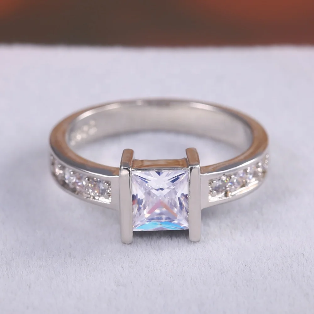 Engagement Shining Wedding Rings for Women Temperament Cubic Zirconia Ring New Fashion Jewelry High Quality
Engagement Shining Wedding Rings for Women Temperament Cubic Zirconia Ring New Fashion Jewelry High Quality