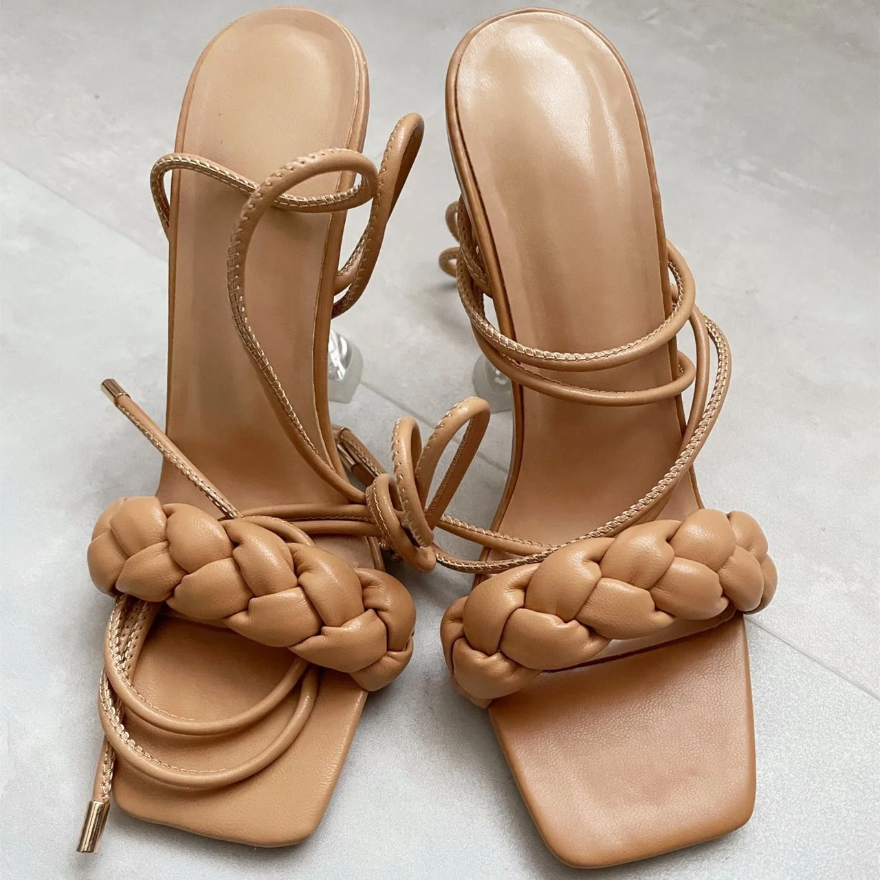 2021 New Summer Weave Women Sandals Transparent High Heels Ladies Lace up Thin Heels, Black,white,beige,blue
2021 New Summer Weave Women Sandals Transparent High Heels Ladies Lace up Thin Heels, Black,white,beige,blue
