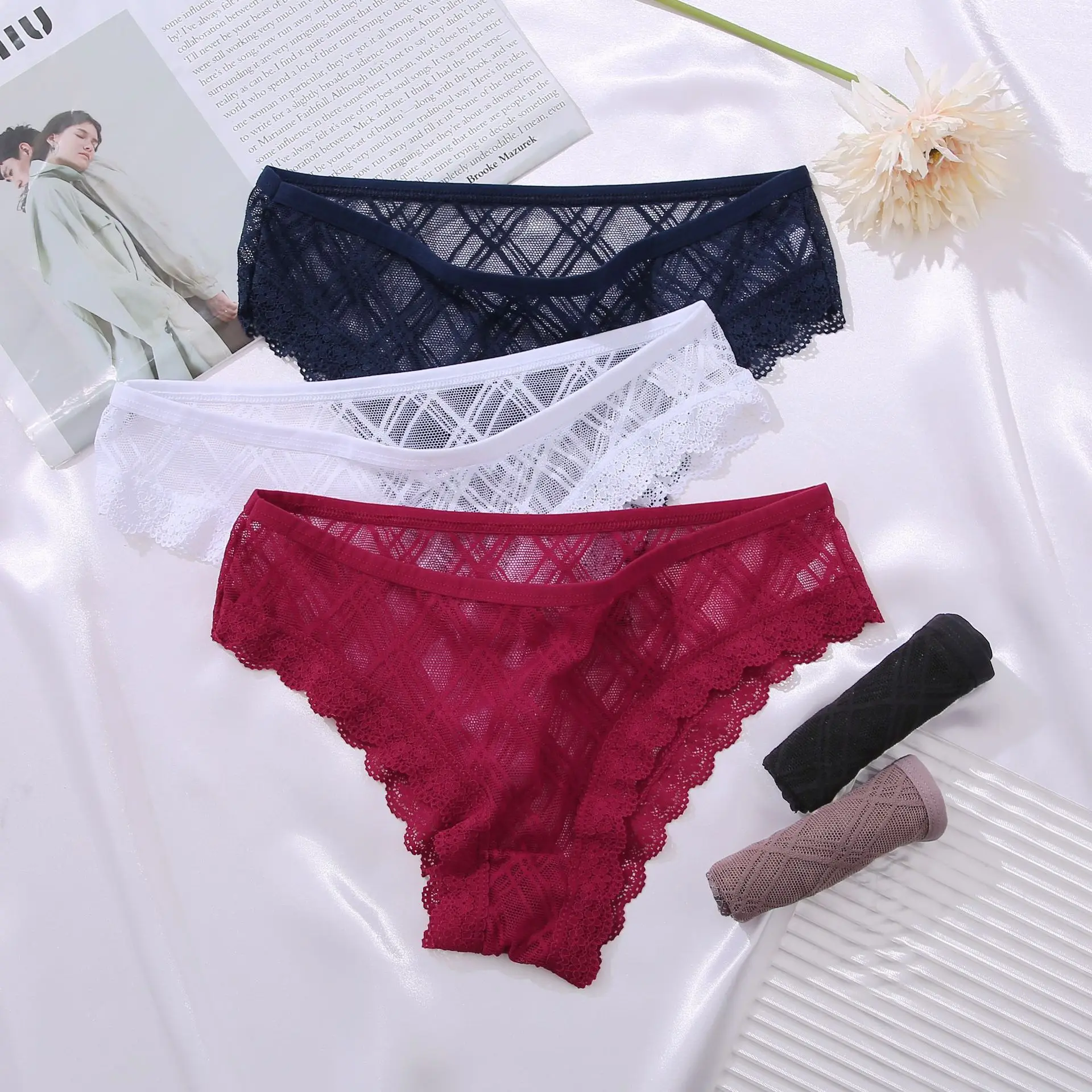 Fashion Women sexy lace Panties transparent low waist pantie Breathable sexy girl's triangle hollow thong, Black,dark blue,white,purplish red
Fashion Women sexy lace Panties transparent low waist pantie Breathable sexy girl's triangle hollow thong, Black,dark blue,white,purplish red
