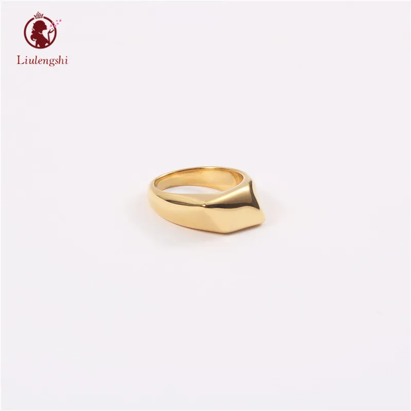 Exaggerated Female Smooth Surface Irregular Signet Ring Solid Stainless Steel Wide Face Signet Ring For Men
Exaggerated Female Smooth Surface Irregular Signet Ring Solid Stainless Steel Wide Face Signet Ring For Men