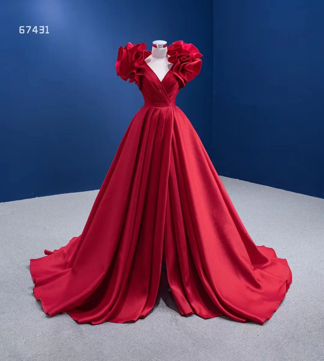 MAE0012 New Arrival Elegant A-line Prom Dress Simple Evening Gown Deep V Neck Red Satin 3D Flower Party Evening Dress
MAE0012 New Arrival Elegant A-line Prom Dress Simple Evening Gown Deep V Neck Red Satin 3D Flower Party Evening Dress