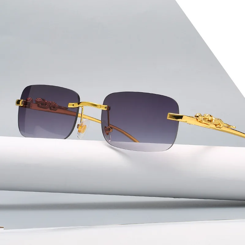 Men women small size designer luxury sunglasses 2021 rectangle high quantity polarized fashion sunglasses metal sunglasses
Men women small size designer luxury sunglasses 2021 rectangle high quantity polarized fashion sunglasses metal sunglasses