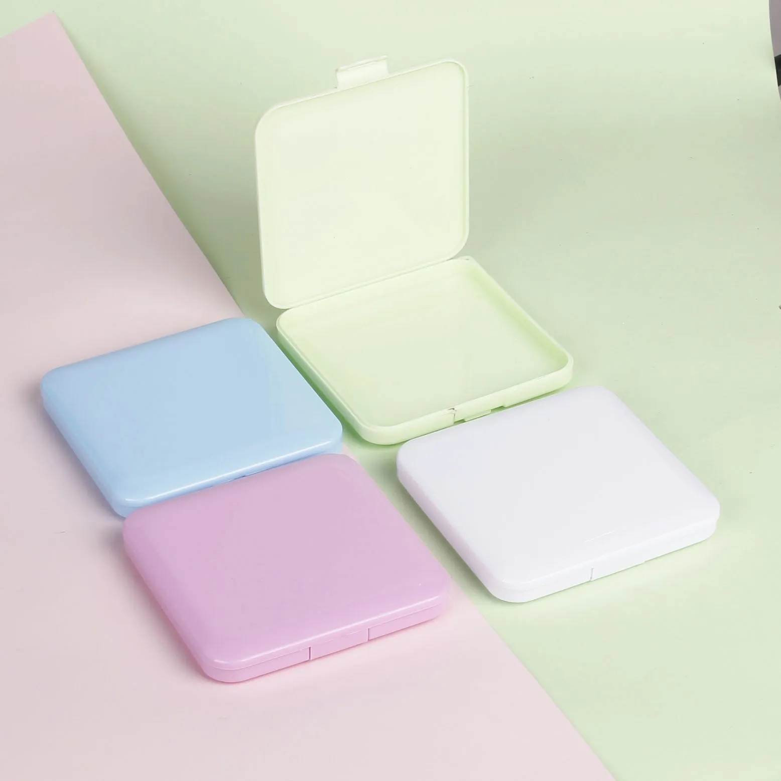 Factory Direct Sale N95 KN95 3 PLYS Mask portable mask case holder , Multi-color plastic face mask holder, As pictures
Factory Direct Sale N95 KN95 3 PLYS Mask portable mask case holder , Multi-color plastic face mask holder, As pictures