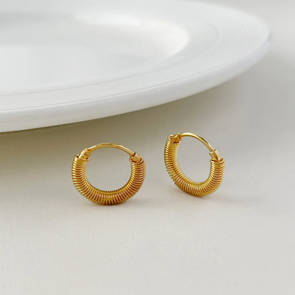 Charm Personalized 18k Gold Plated Stainless Steel Jewelry Minimalist Spring Hoop Earrings 
Charm Personalized 18k Gold Plated Stainless Steel Jewelry Minimalist Spring Hoop Earrings