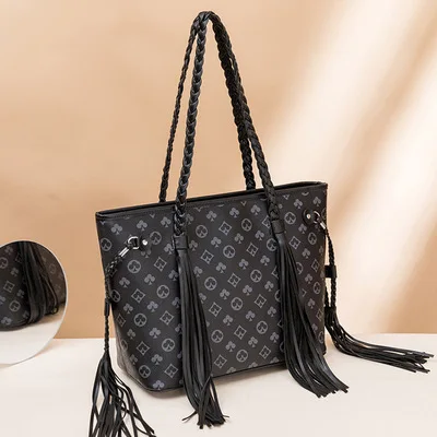 European and American fashion brand large capacity vintage tote bag new woven portable tassel shopping bag lady's bag, 2color
European and American fashion brand large capacity vintage tote bag new woven portable tassel shopping bag lady's bag, 2color