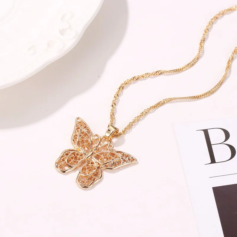 Wholesale jewelry High Quality Chunky Necklace Jewelry Water Wave Chain Gold Butterfly Pendant Necklace Woman
Wholesale jewelry High Quality Chunky Necklace Jewelry Water Wave Chain Gold Butterfly Pendant Necklace Woman