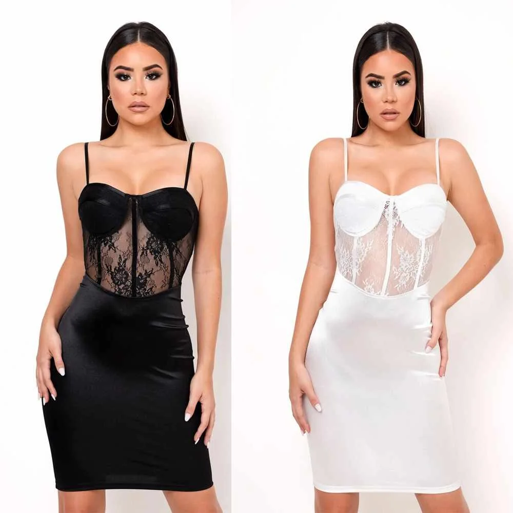 Sexy And Elegant Solid Color Satin Stitching Hollow See-through Lace Wrap Chest Strap Dress, Picture color
Sexy And Elegant Solid Color Satin Stitching Hollow See-through Lace Wrap Chest Strap Dress, Picture color
