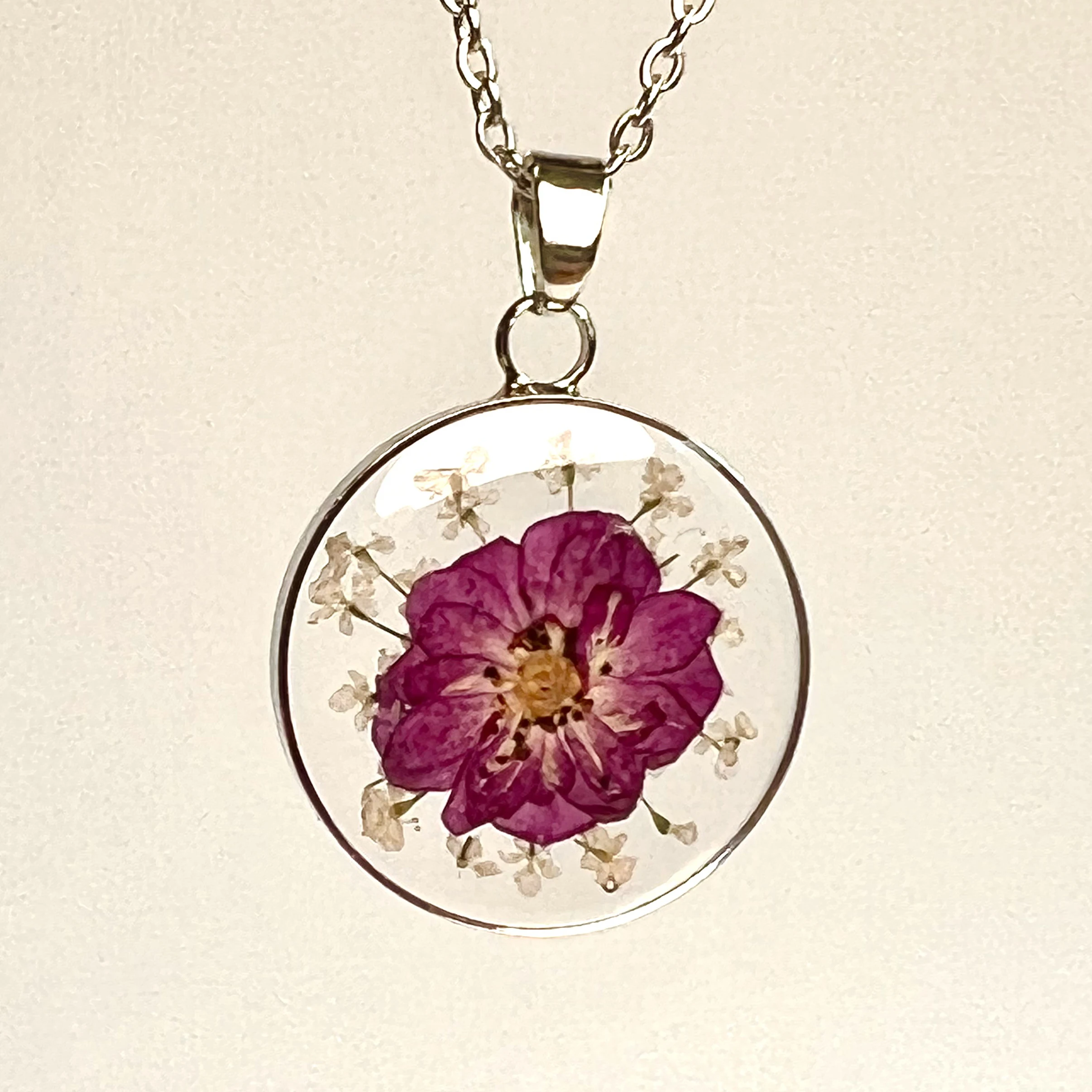2022 New Arrival Necklace With charms Real Rose Necklace Purple Rose Jewelry Necklace
2022 New Arrival Necklace With charms Real Rose Necklace Purple Rose Jewelry Necklace