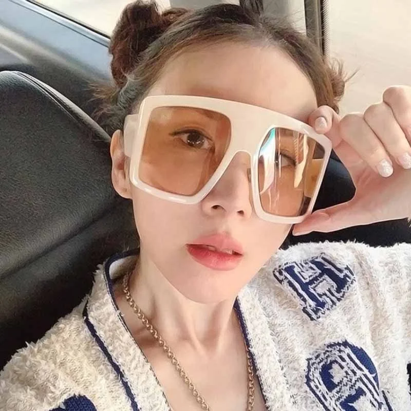 2020 Fashion Big Frame Sun Glasses Oversized Vintage Women Sunglasses Gafas De Sol, Customized color
2020 Fashion Big Frame Sun Glasses Oversized Vintage Women Sunglasses Gafas De Sol, Customized color
