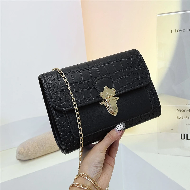Amazon's new PU small square bag fashion embossed stereotyped chain bag leather woman messenger bag
Amazon's new PU small square bag fashion embossed stereotyped chain bag leather woman messenger bag