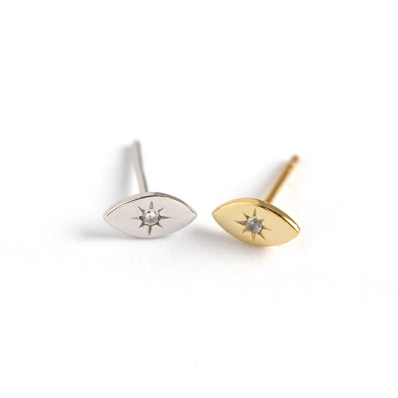 Fashion simple 925 Sterling Silver Personalized Earrings Rhinestone Geometric eye stud Earrings
Fashion simple 925 Sterling Silver Personalized Earrings Rhinestone Geometric eye stud Earrings