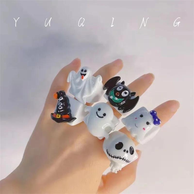 New Design White Ghost Face Resin Rings For Halloween Gift 2021 New Arrival Pumpkin Hat Castle Mischief Acrylic Ring
New Design White Ghost Face Resin Rings For Halloween Gift 2021 New Arrival Pumpkin Hat Castle Mischief Acrylic Ring