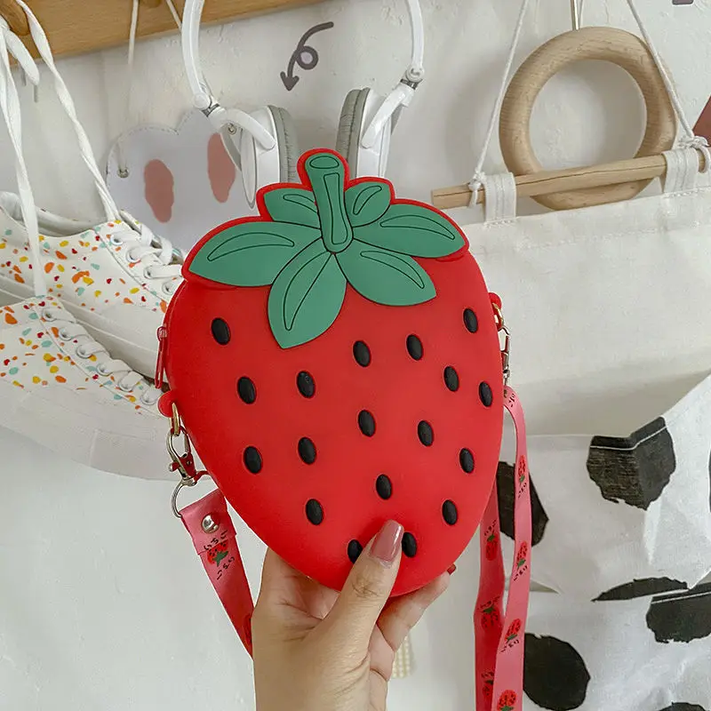 2021 luxury cartoon strawberry pineapple messenger bag waterproof cartoon silicon children strawberry pineapple phone bags, Red, yellow
2021 luxury cartoon strawberry pineapple messenger bag waterproof cartoon silicon children strawberry pineapple phone bags, Red, yellow