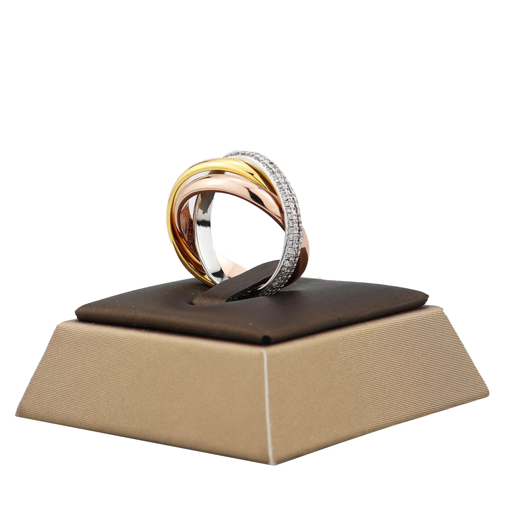 Fashion copper brand jewelry rings 18k Tricolor Gold High Polish three in one Rolling Ring for Women
Fashion copper brand jewelry rings 18k Tricolor Gold High Polish three in one Rolling Ring for Women