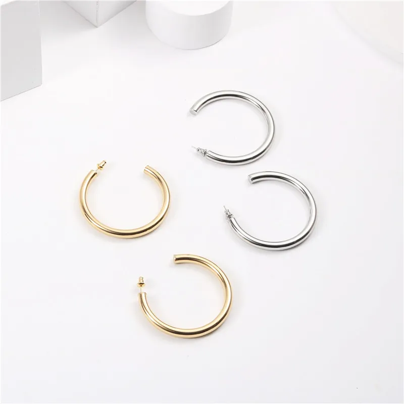 New PVD Gold Plated Big Quatar Hollow Hoop Earring Trendy Stainless Steel Jewelry New
New PVD Gold Plated Big Quatar Hollow Hoop Earring Trendy Stainless Steel Jewelry New