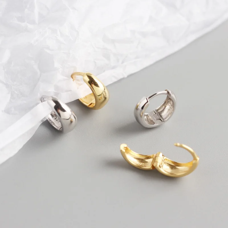 Duyizhao European And American New Design S925 Sterling Silver Ins Style Geometric Metal Chunky Earring Jewelry
Duyizhao European And American New Design S925 Sterling Silver Ins Style Geometric Metal Chunky Earring Jewelry