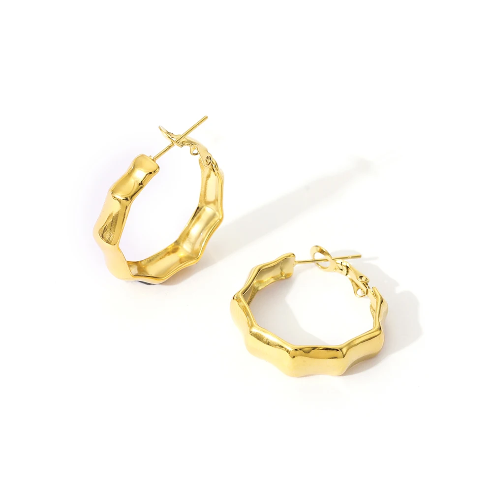 Ins Hot Selling Chunky Hypoallergenic PVD Plated Geometric Hexagon Bamboo Stainless Steel Hoop Earrings For Women
Ins Hot Selling Chunky Hypoallergenic PVD Plated Geometric Hexagon Bamboo Stainless Steel Hoop Earrings For Women
