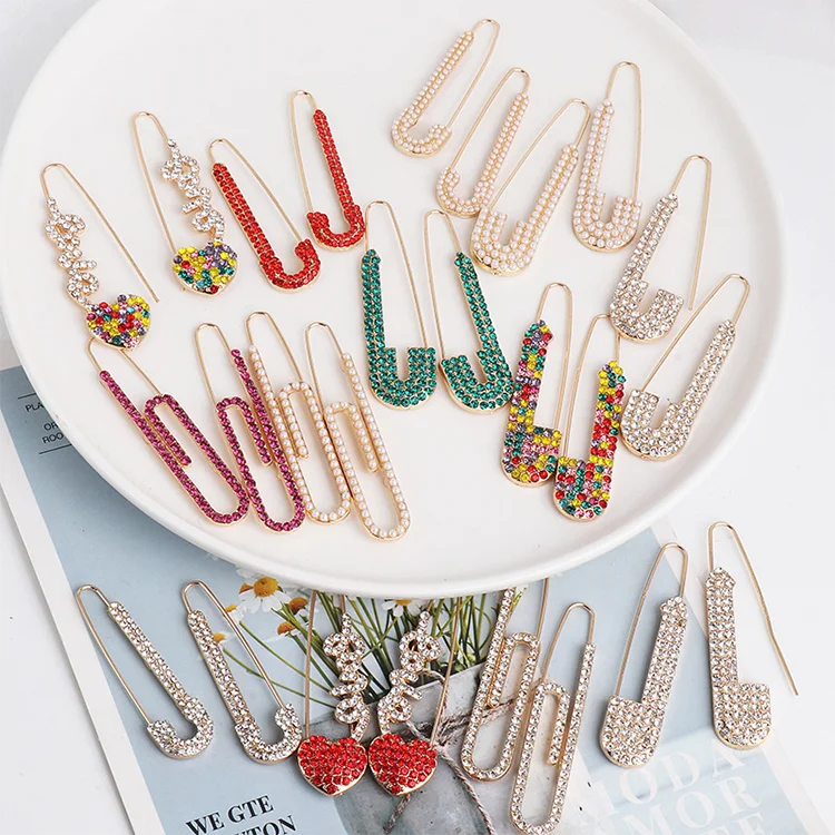 Women Gold Pearl Paperclip Rainbow Diamond Zircon Rhinestone Crystal Safety Pin Earrings
Women Gold Pearl Paperclip Rainbow Diamond Zircon Rhinestone Crystal Safety Pin Earrings