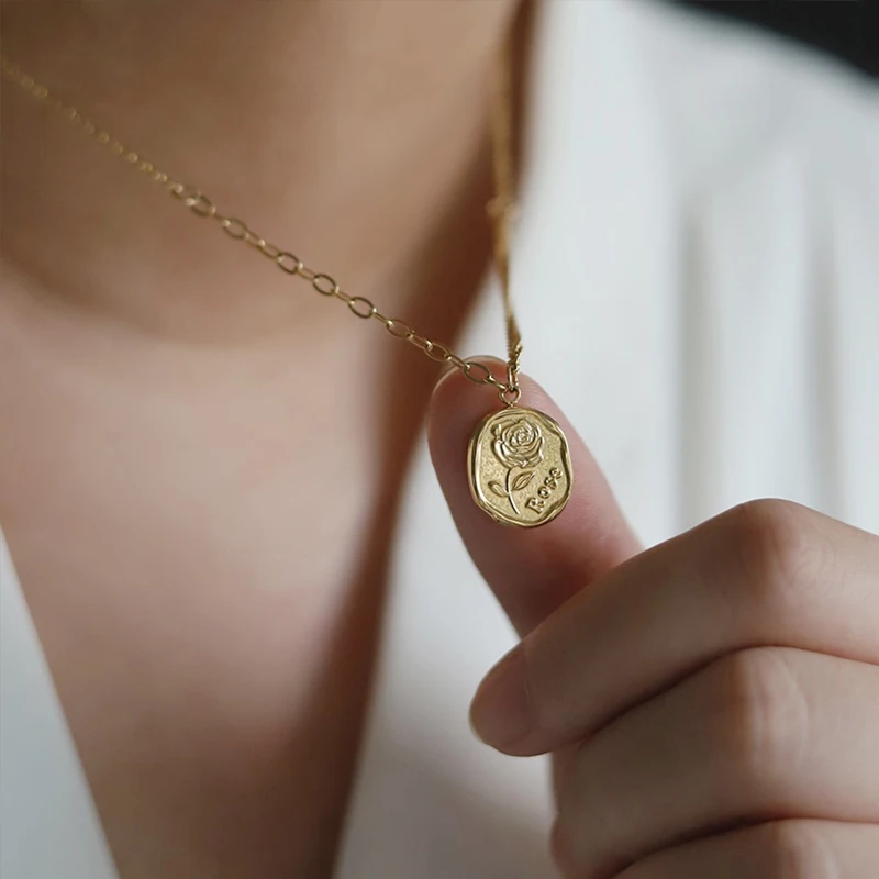 Trendy French Stainless Steel Rose Flower Necklace 18K Gold PVD Plated Oval Coin Pendant Necklace Jewelry
Trendy French Stainless Steel Rose Flower Necklace 18K Gold PVD Plated Oval Coin Pendant Necklace Jewelry