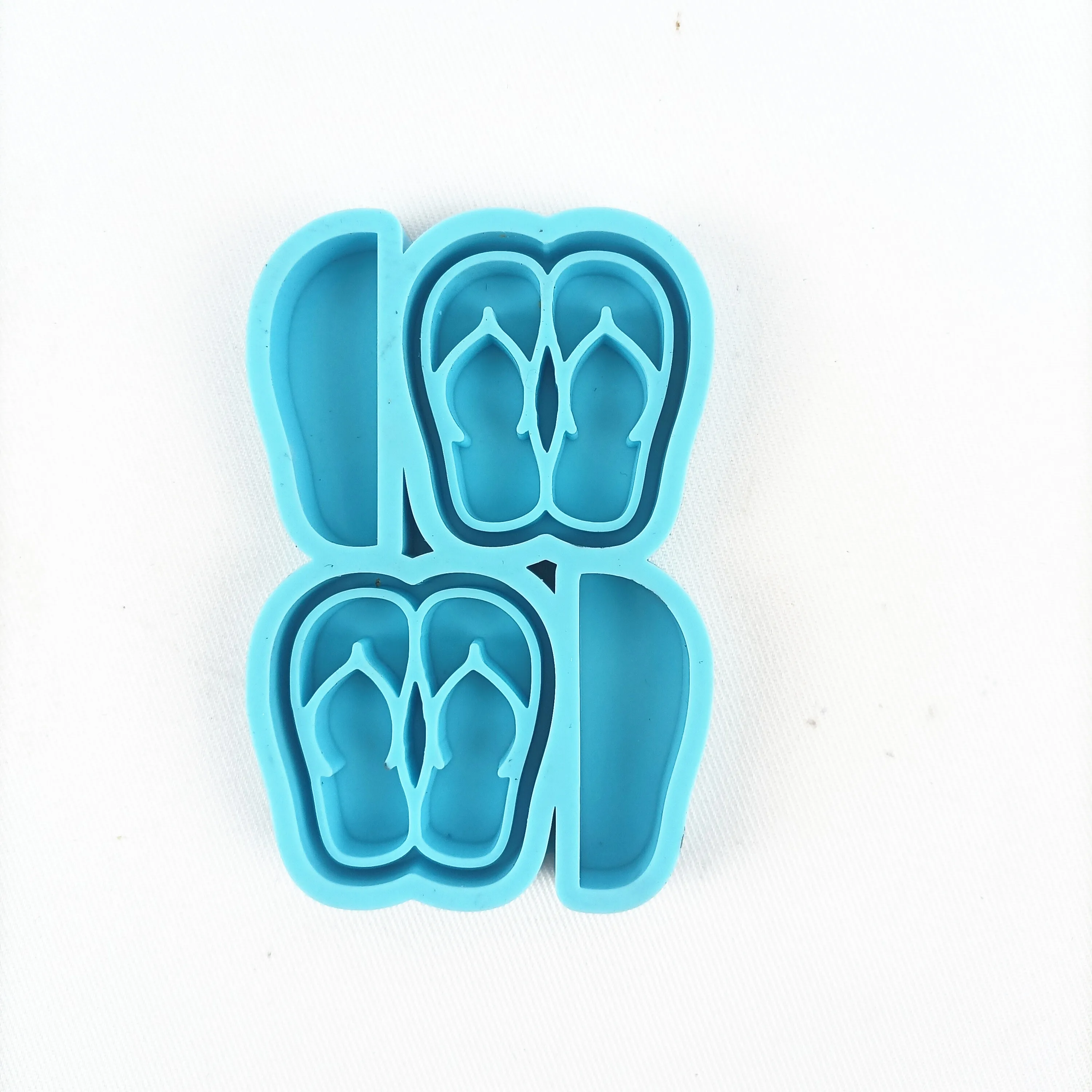 2170 slipper Flip-flop Beach footwear silicone straw topper mold keychain mold badge reel phone grip mold
2170 slipper Flip-flop Beach footwear silicone straw topper mold keychain mold badge reel phone grip mold