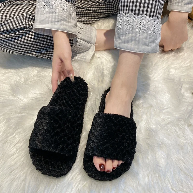 Thick Women Platform Indoor Slipper EVA Soft Non-slip Couple Fur furry House Slippers Fluffy Indoor Female Winter Slippers, Black white pink beige
Thick Women Platform Indoor Slipper EVA Soft Non-slip Couple Fur furry House Slippers Fluffy Indoor Female Winter Slippers, Black white pink beige