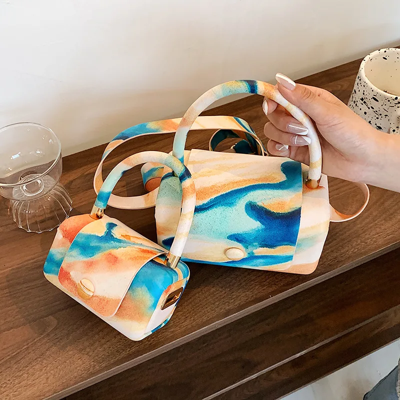 Fashion ladies wide strap one-shoulder bags for girls handbags two sizes graffiti handbags for women wholesale womens handbags, Colorful
Fashion ladies wide strap one-shoulder bags for girls handbags two sizes graffiti handbags for women wholesale womens handbags, Colorful