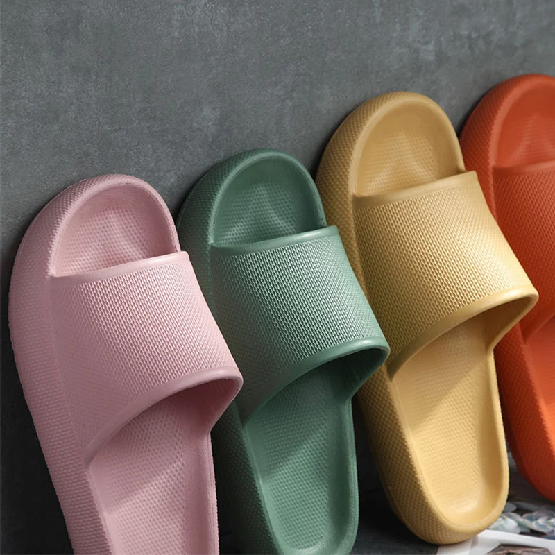 Indoor Comfortable Soft Slippers 2020 Latest Technology Super Soft Home Slippers Men Women Non-slip Home Shoes Couple Slippers
Indoor Comfortable Soft Slippers 2020 Latest Technology Super Soft Home Slippers Men Women Non-slip Home Shoes Couple Slippers