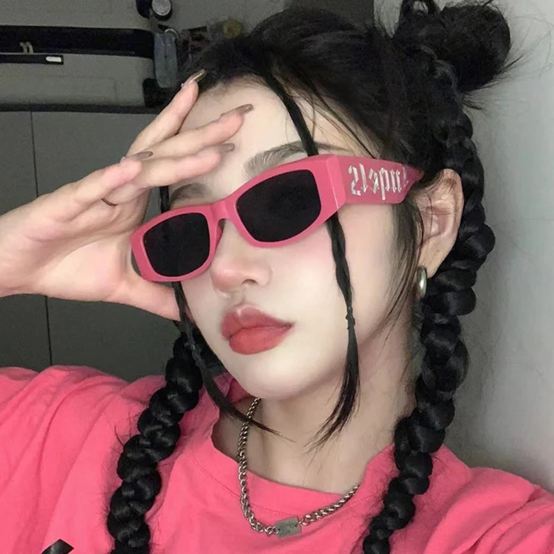 Punk Letters Fashion Sunglasses New Trend Ins Hip-hop Style High-end Sunglasses Women Outdoor Shades Wild Eyewear
Punk Letters Fashion Sunglasses New Trend Ins Hip-hop Style High-end Sunglasses Women Outdoor Shades Wild Eyewear