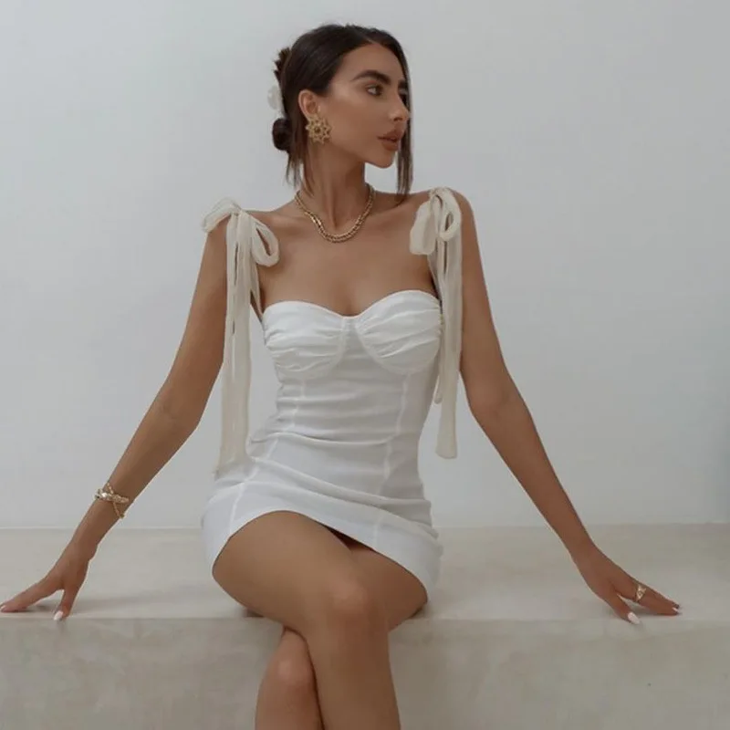 Summer clothing Pleated Mesh Strap Lace Up Ruched Dress Women Vintage Skinny Patchwork Short Dress New Summer, Black,white,blue
Summer clothing Pleated Mesh Strap Lace Up Ruched Dress Women Vintage Skinny Patchwork Short Dress New Summer, Black,white,blue