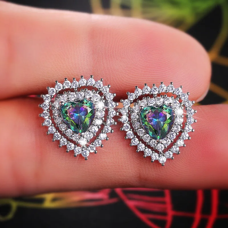 Shiny Sapphire Cubic Zirconia Heart Stud Earrings Crystal Rhinestone CZ Heart Wedding Earrings for Women Bride
Shiny Sapphire Cubic Zirconia Heart Stud Earrings Crystal Rhinestone CZ Heart Wedding Earrings for Women Bride