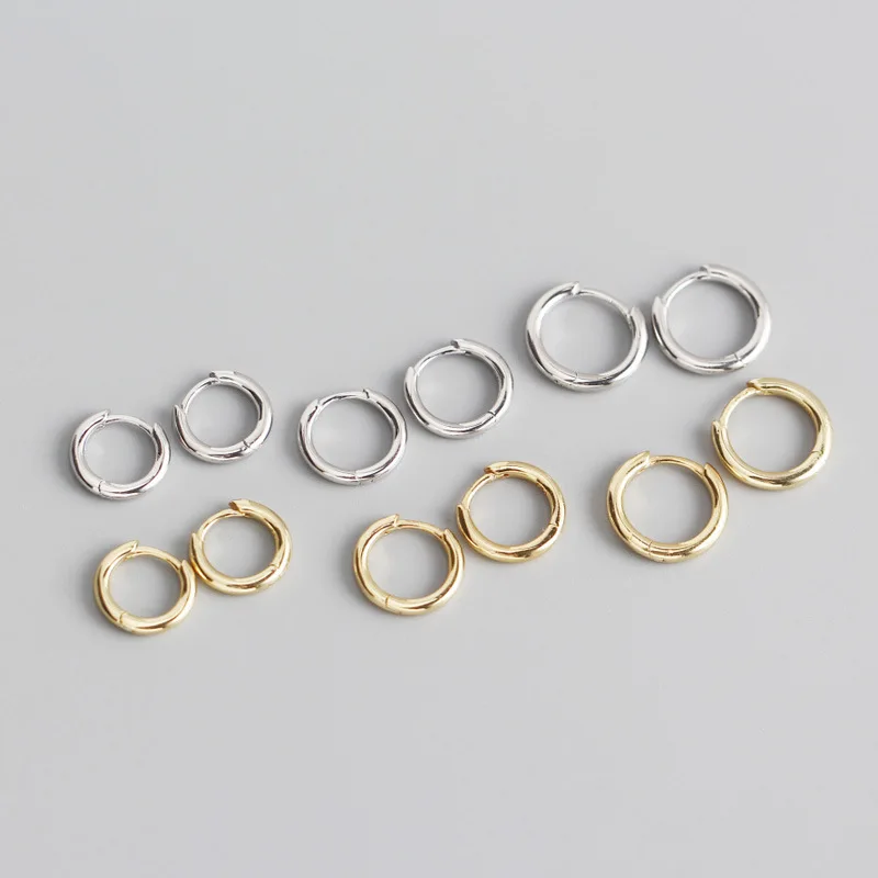 VRIUA Classic 3 Size Stock 925 Sterling Silver Round Circle Women Hoop Earrings for Women Gold/Silver Color Earrings Jewelry, Gold sliver
VRIUA Classic 3 Size Stock 925 Sterling Silver Round Circle Women Hoop Earrings for Women Gold/Silver Color Earrings Jewelry, Gold sliver
