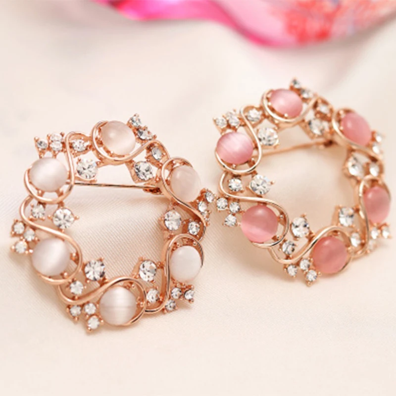 2020 Hot sale creative rhinestone inlaid geometric flower shape small fresh alloy pearl fashion women brooch
2020 Hot sale creative rhinestone inlaid geometric flower shape small fresh alloy pearl fashion women brooch