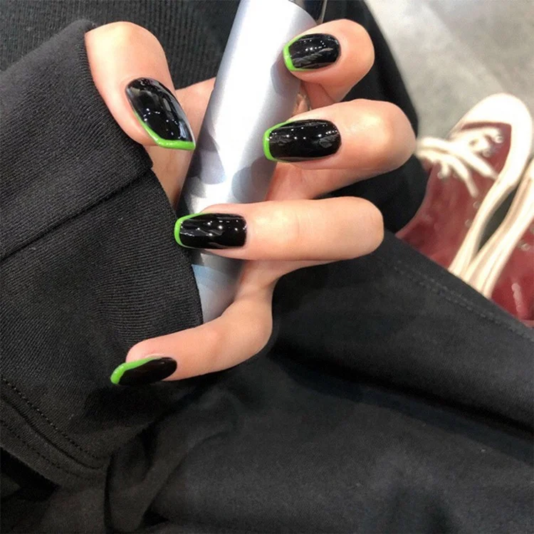 24 Pcs/box Simple French Black and Green Contrast Nail Salon Supplies Acrylic Short False Nail, As pic
24 Pcs/box Simple French Black and Green Contrast Nail Salon Supplies Acrylic Short False Nail, As pic