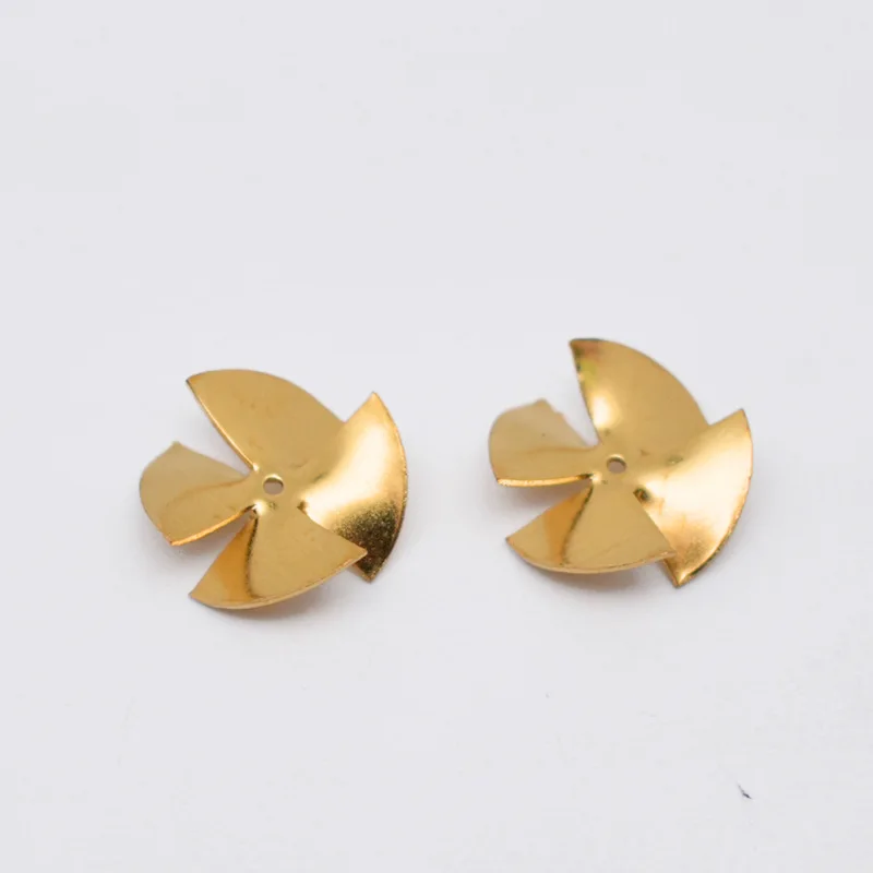Wholesale geometric fan leaf rotating windmill bracelets ear clips necklaces diy copper accessories jewelry
Wholesale geometric fan leaf rotating windmill bracelets ear clips necklaces diy copper accessories jewelry