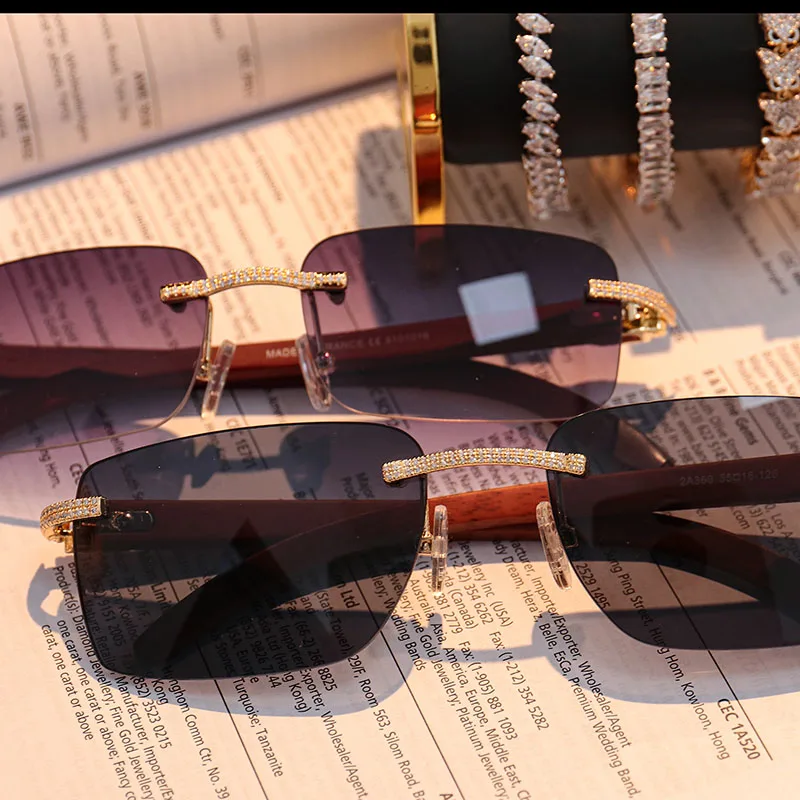 Custom Men/Women Luxury glasses Iced Out Bezel setting Hip Hop VVS Moissaite Diamond for glasses jewelry
Custom Men/Women Luxury glasses Iced Out Bezel setting Hip Hop VVS Moissaite Diamond for glasses jewelry