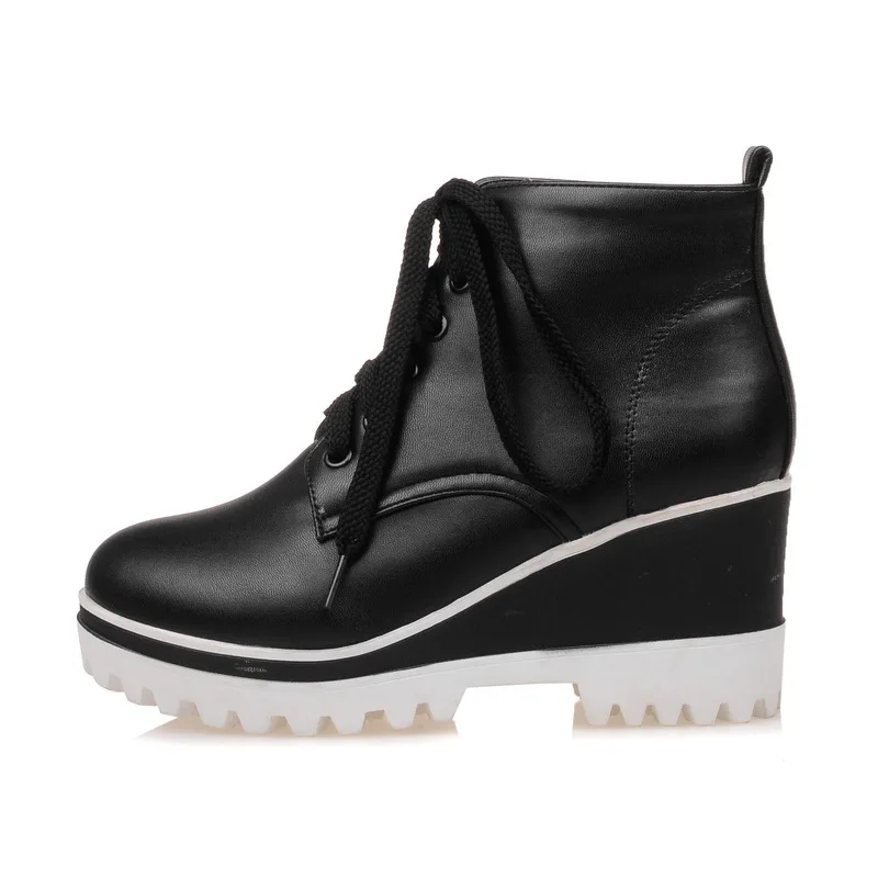 Autumn and winter Round head waterproof platform Color matching fashion Ladies'wedges boots
Autumn and winter Round head waterproof platform Color matching fashion Ladies'wedges boots