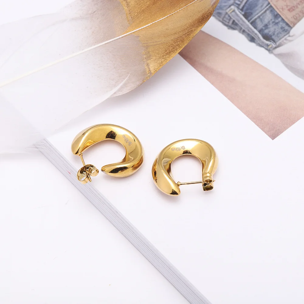 Women fashion jewelry 2021 trendy gold plated stainless steel hoop earrings
Women fashion jewelry 2021 trendy gold plated stainless steel hoop earrings