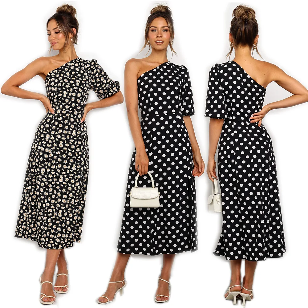 Stylish Dress Summer And Autumn New One-shoulder Tube Top Mid-length Solid Color Party Fashion Dress
Stylish Dress Summer And Autumn New One-shoulder Tube Top Mid-length Solid Color Party Fashion Dress