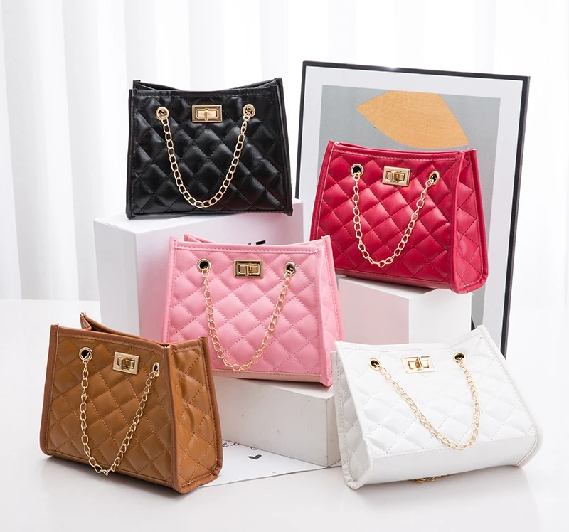 Fashion Solid Color Shoulder Crossbody Bag for Women 2022 Leather Woven Bag Female Designer Casual Concise Chest Waist Bag
Fashion Solid Color Shoulder Crossbody Bag for Women 2022 Leather Woven Bag Female Designer Casual Concise Chest Waist Bag