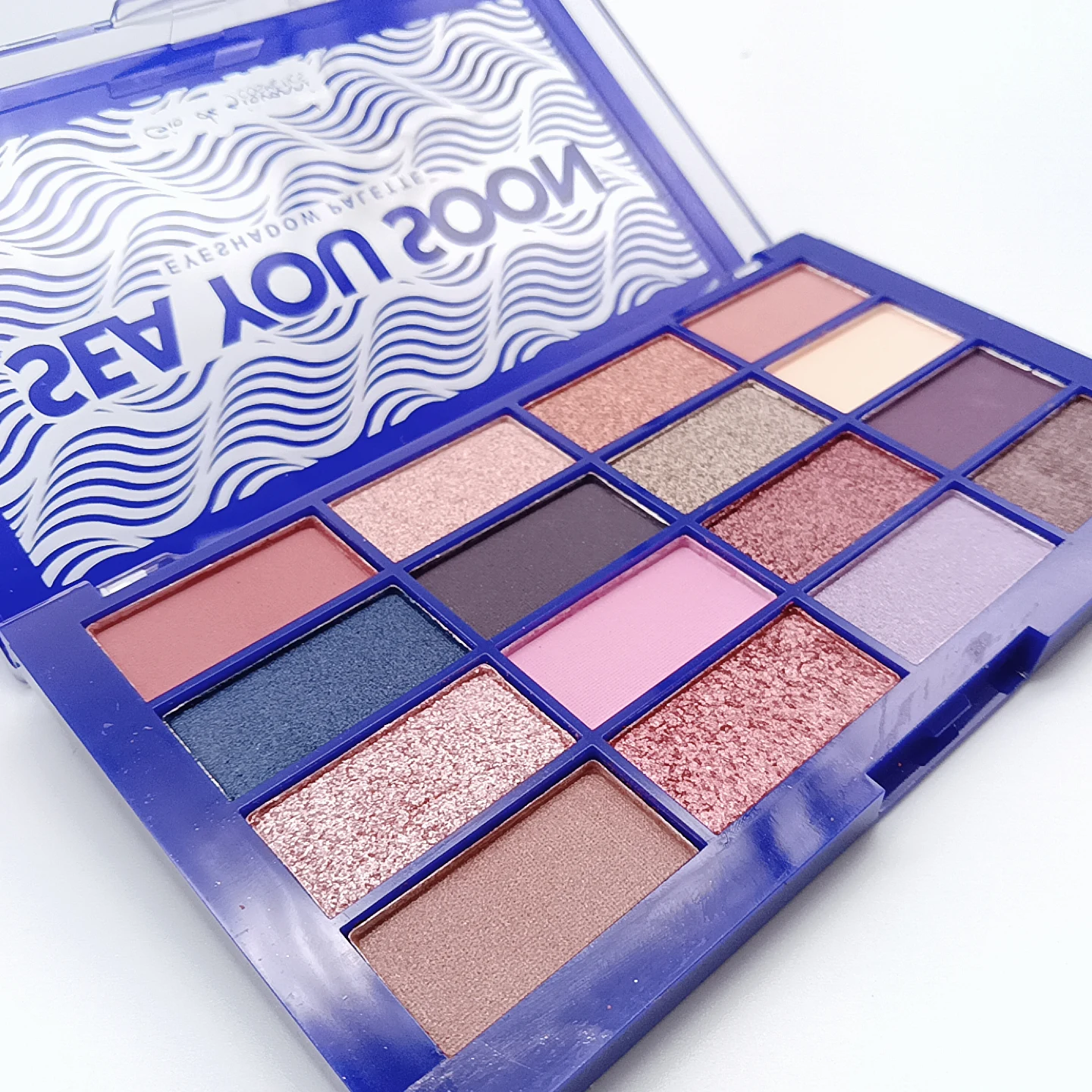New Fashion Square Eye Makeup Natural Shimmer High Pigment Makeup Glitter Eyeshadow
New Fashion Square Eye Makeup Natural Shimmer High Pigment Makeup Glitter Eyeshadow