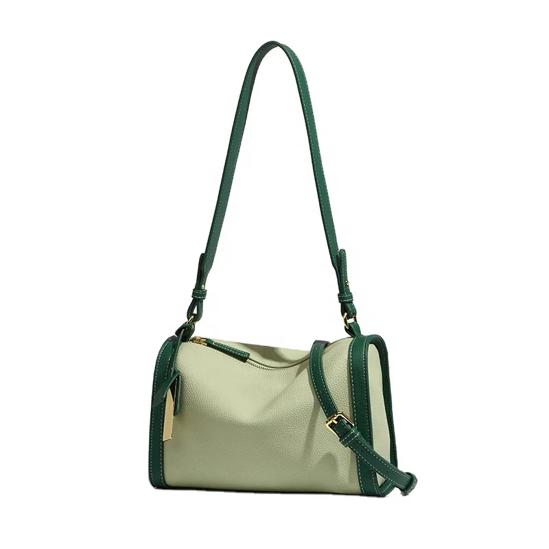 Wholesale Leather Trendy Large Capacity Woman Crossbody Shoulder Bag Custom Tote Bag
Wholesale Leather Trendy Large Capacity Woman Crossbody Shoulder Bag Custom Tote Bag