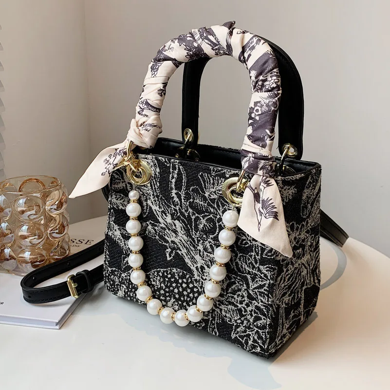 SP1203 Fashionable pearl bag western style crossbody mini square bag chain plaid handbag with scarf, White, blue, black, pink
SP1203 Fashionable pearl bag western style crossbody mini square bag chain plaid handbag with scarf, White, blue, black, pink