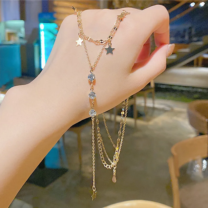 Hot selling European and American high quality titanium steel necklace for females, Gold/silver/rose gold
Hot selling European and American high quality titanium steel necklace for females, Gold/silver/rose gold