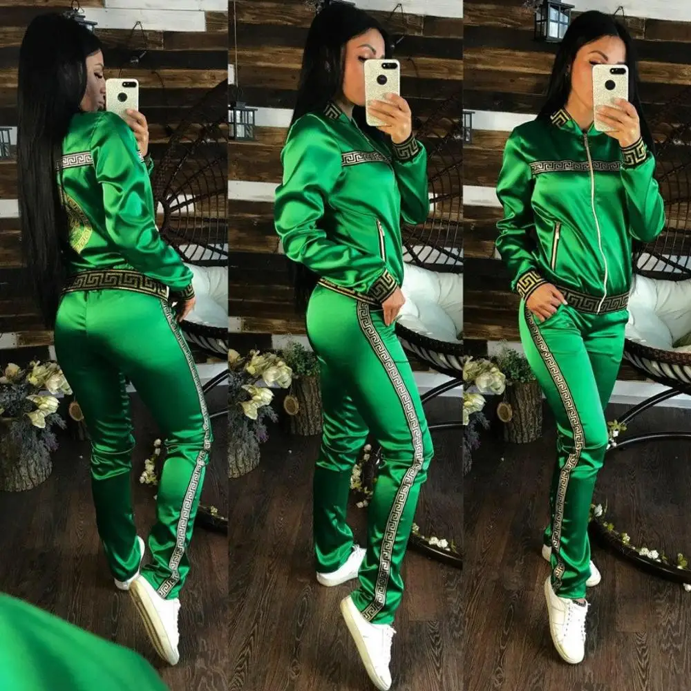 Contrast Side Stripe Sleeve Hooded Jacket Set Smooth Fabric Sports Womens Satin Tracksuit, As the picture
Contrast Side Stripe Sleeve Hooded Jacket Set Smooth Fabric Sports Womens Satin Tracksuit, As the picture