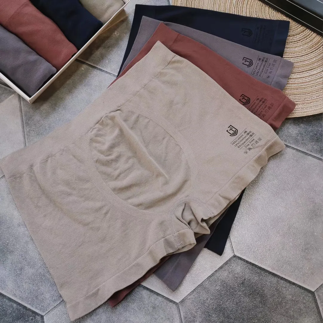 High-end trend pure cotton breathable boxer briefs seamless sexy mid-waist macho briefs
High-end trend pure cotton breathable boxer briefs seamless sexy mid-waist macho briefs